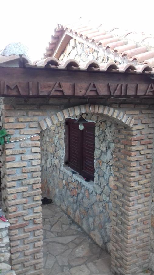 Mila La Villa Kástro Tornéze Exterior photo